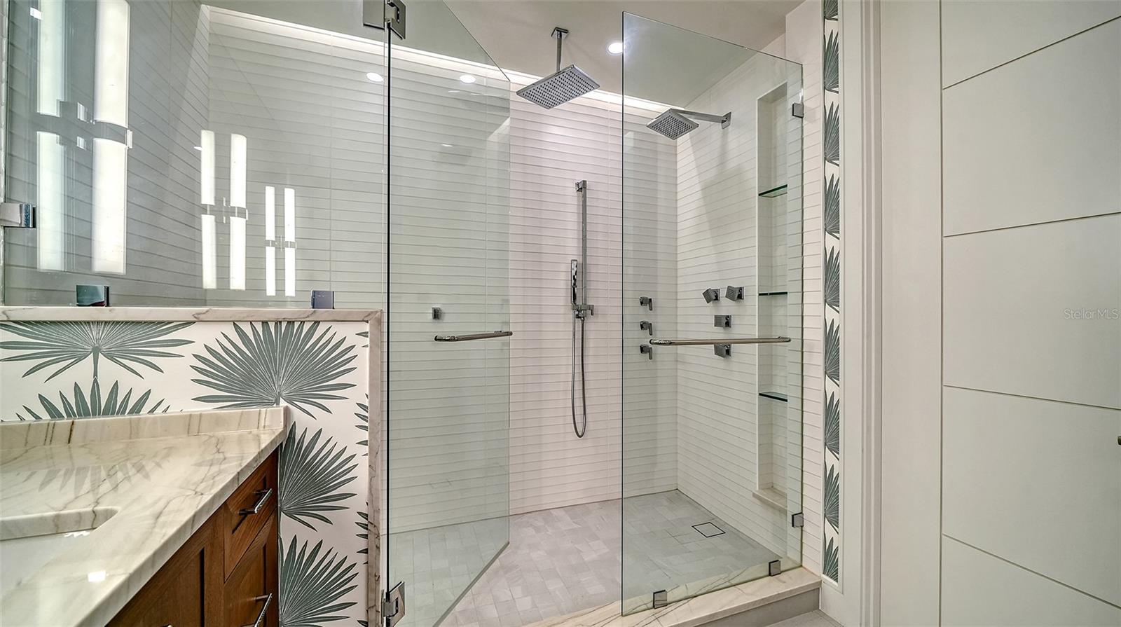 A4667475 Property Photo