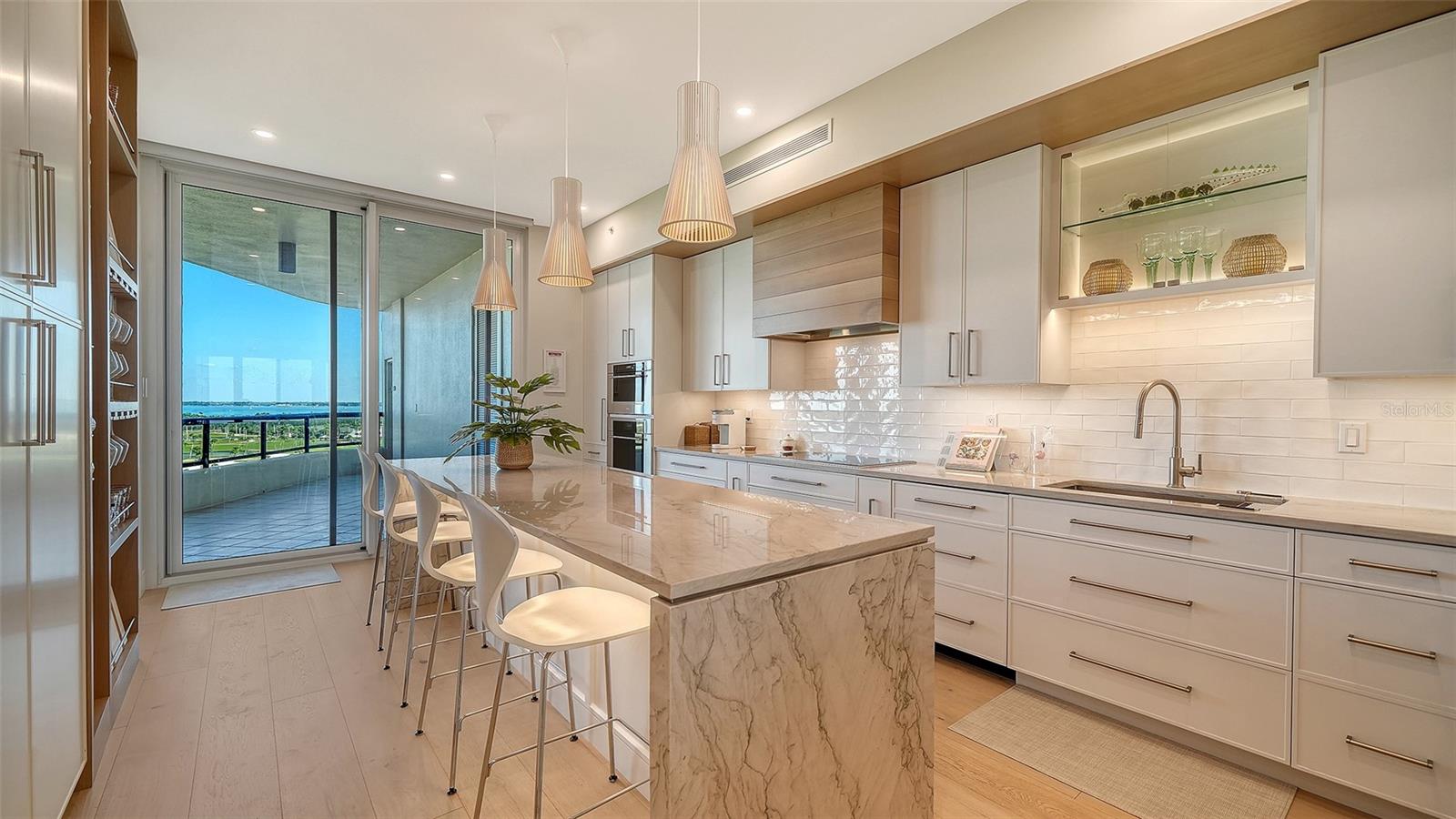 A4667475 Property Photo