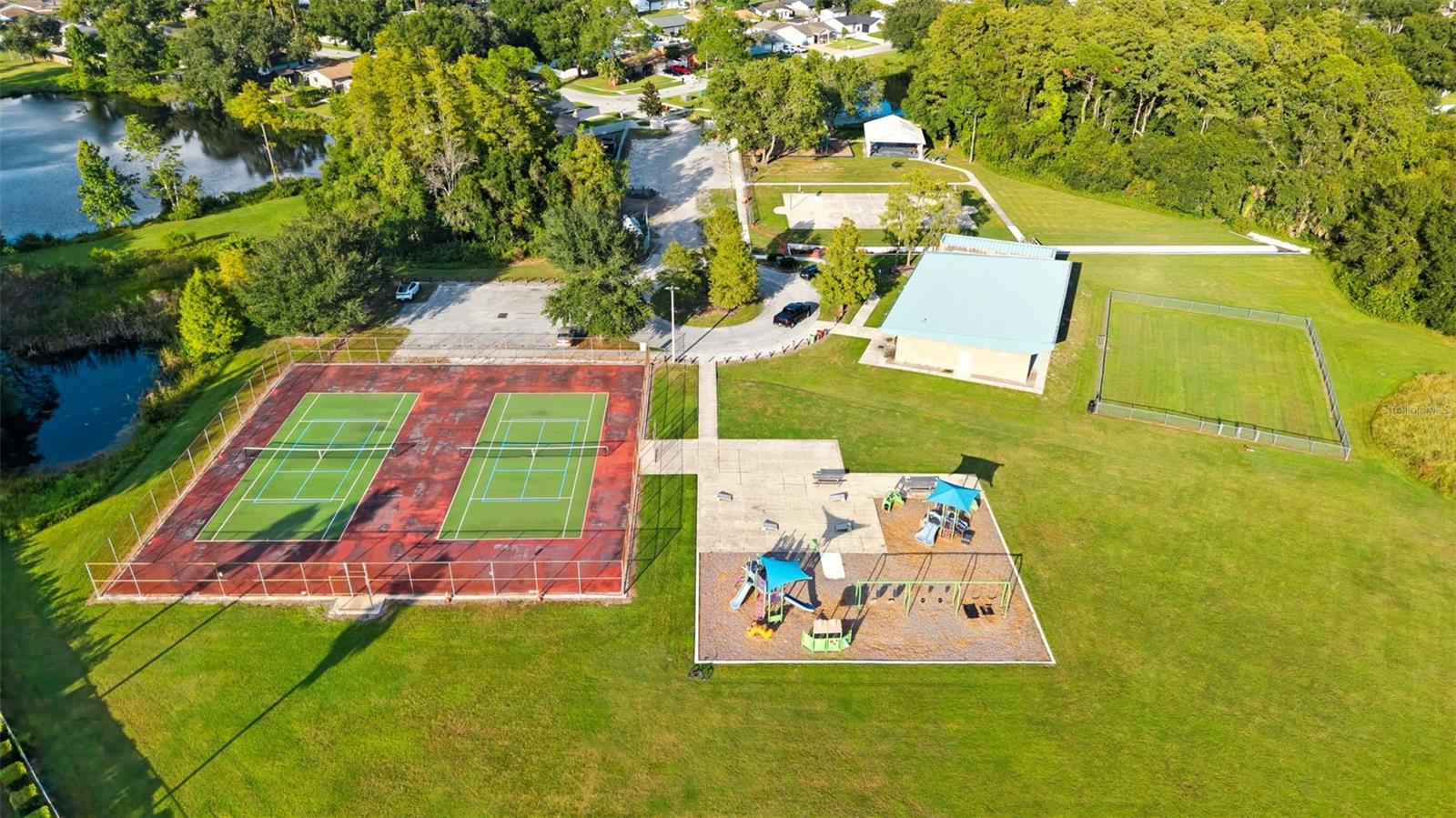 13901 PATHFINDER DR, TAMPA, FL, 33625