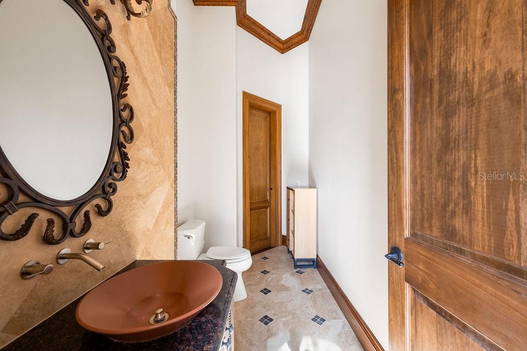 O6350037 Property Photo