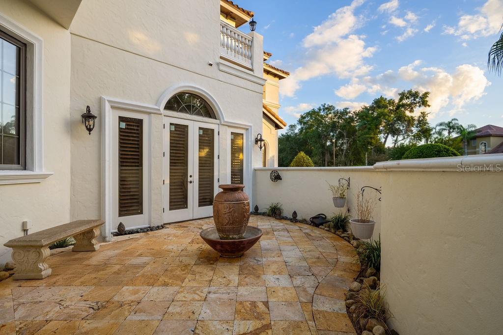 O6350037 Property Photo