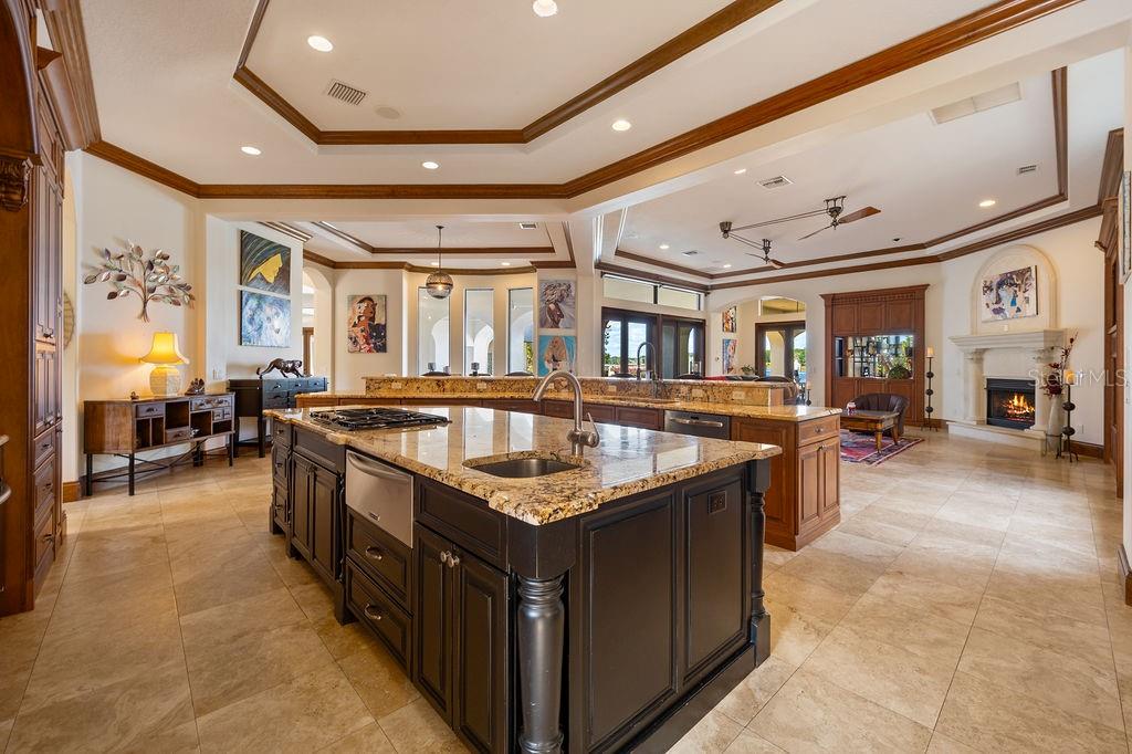 O6350037 Property Photo