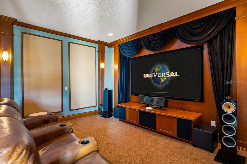 O6350037 Property Photo