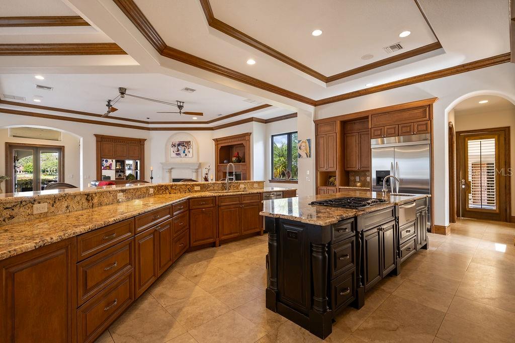 O6350037 Property Photo