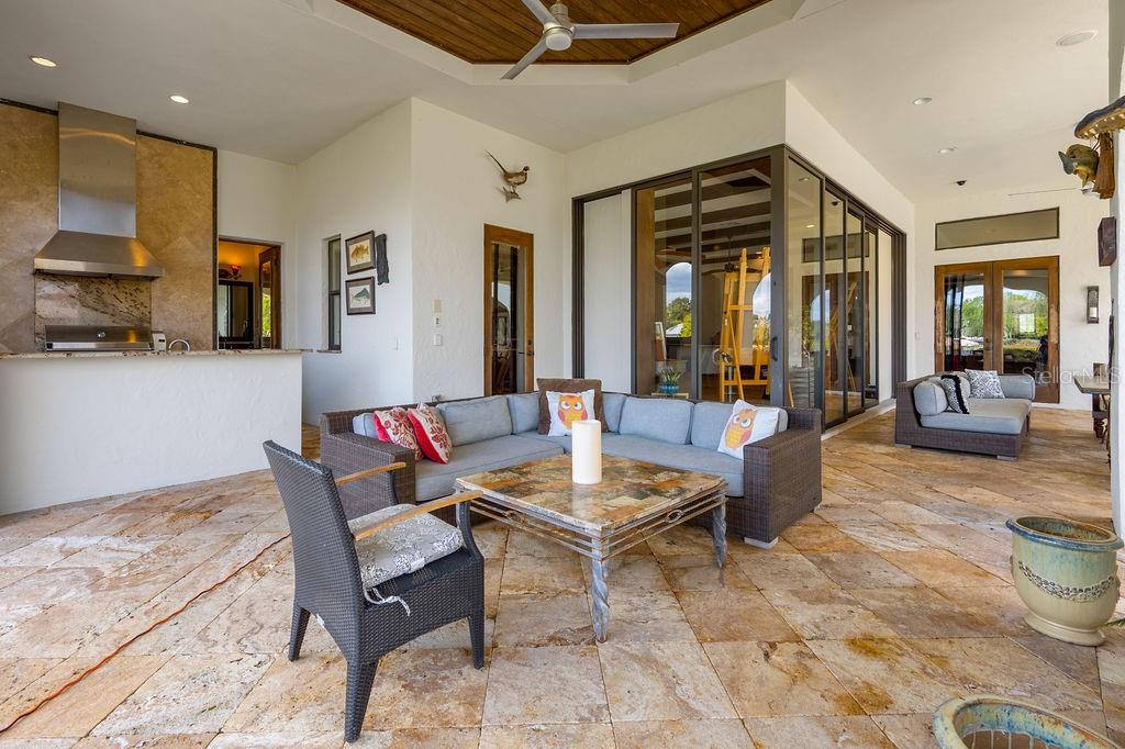 O6350037 Property Photo