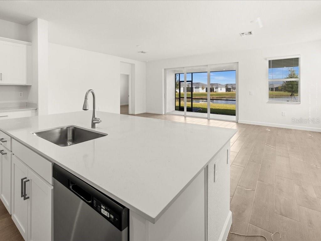 7875 LAKES EDGE LN, PORT CHARLOTTE, FL, 33981