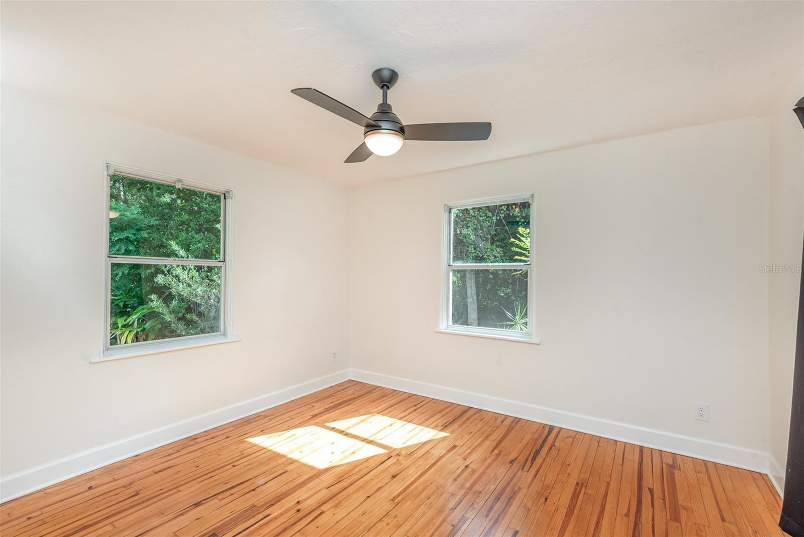 215 PONCE DE LEON BLVD, DAYTONA BEACH, FL, 32114