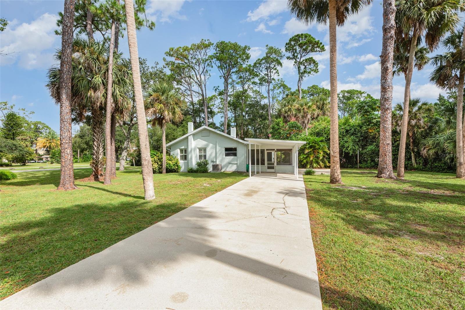 215 PONCE DE LEON BLVD, DAYTONA BEACH, FL, 32114