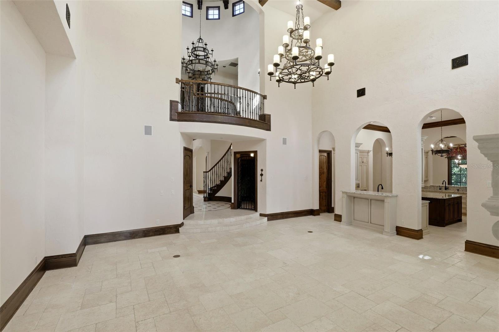 O6350054 Property Photo