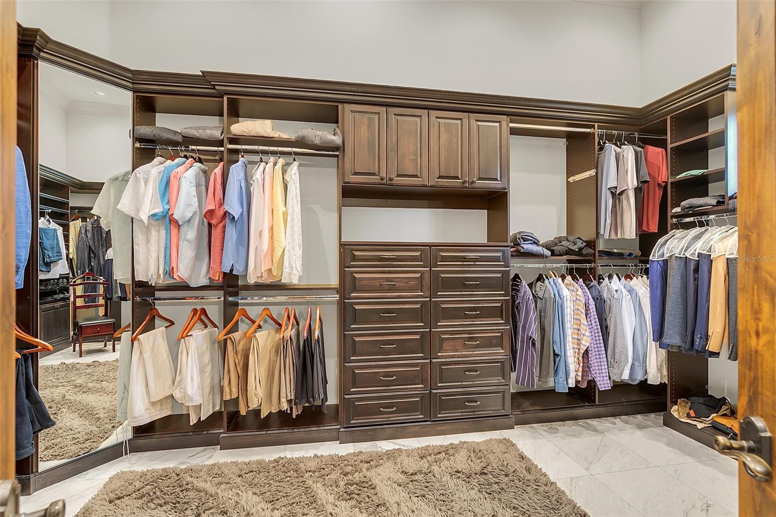 O6350054 Property Photo