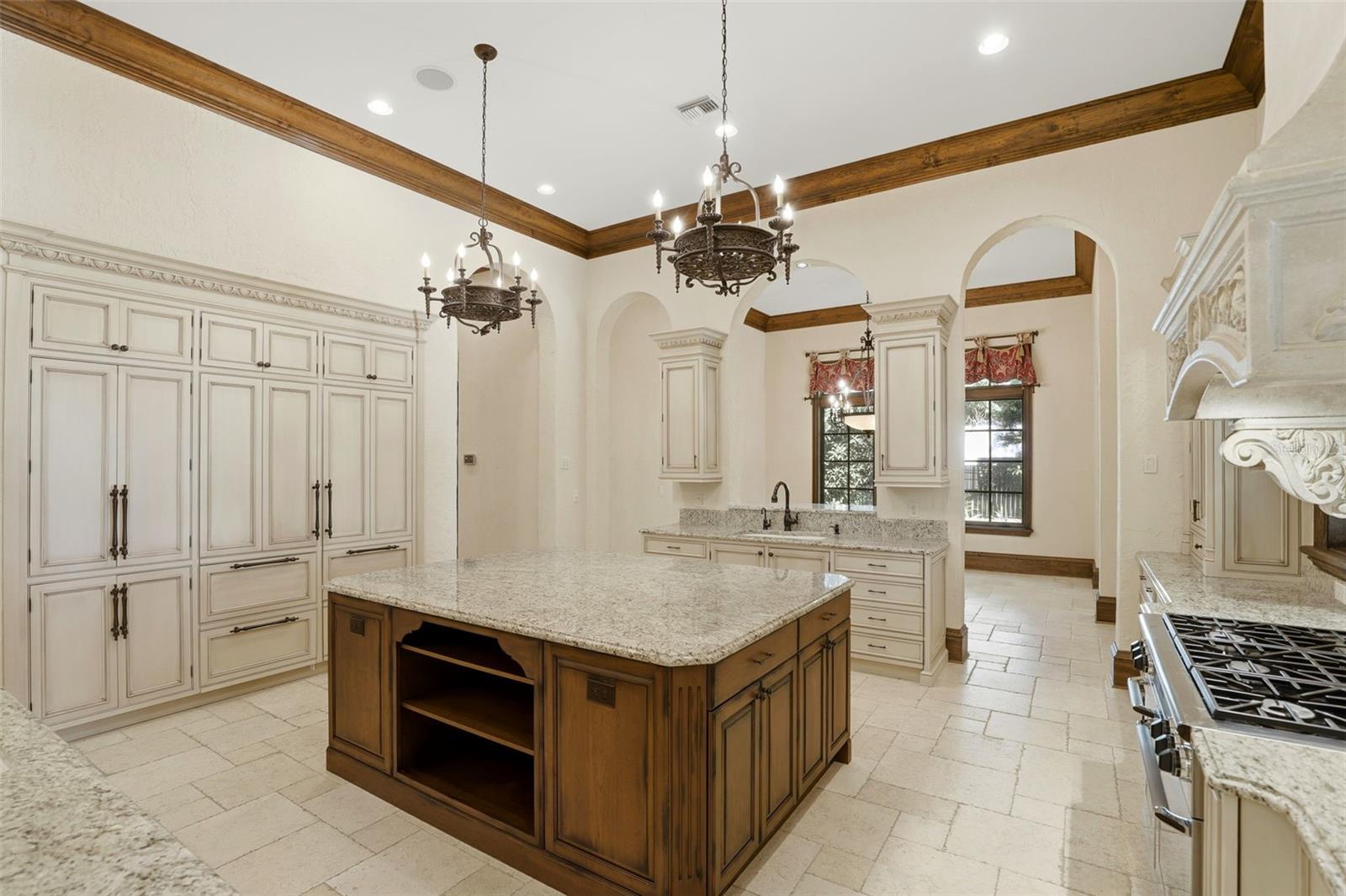 O6350054 Property Photo