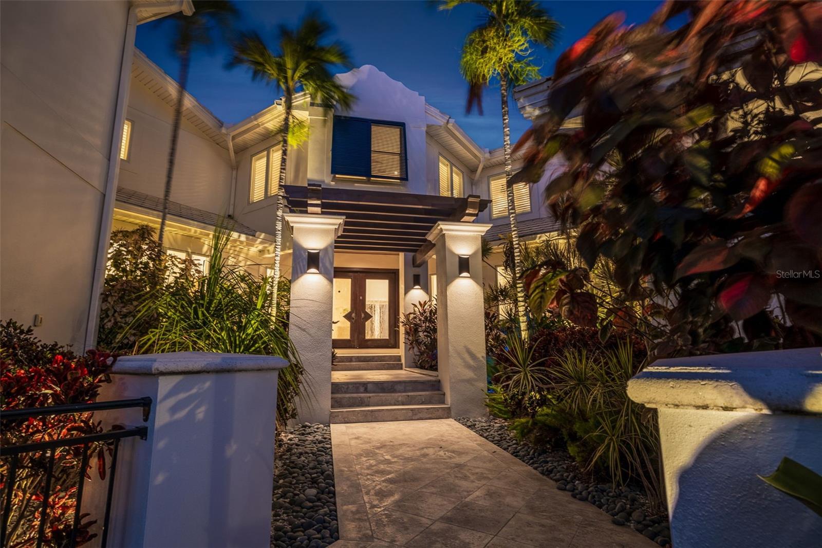 TB8434995 Property Photo