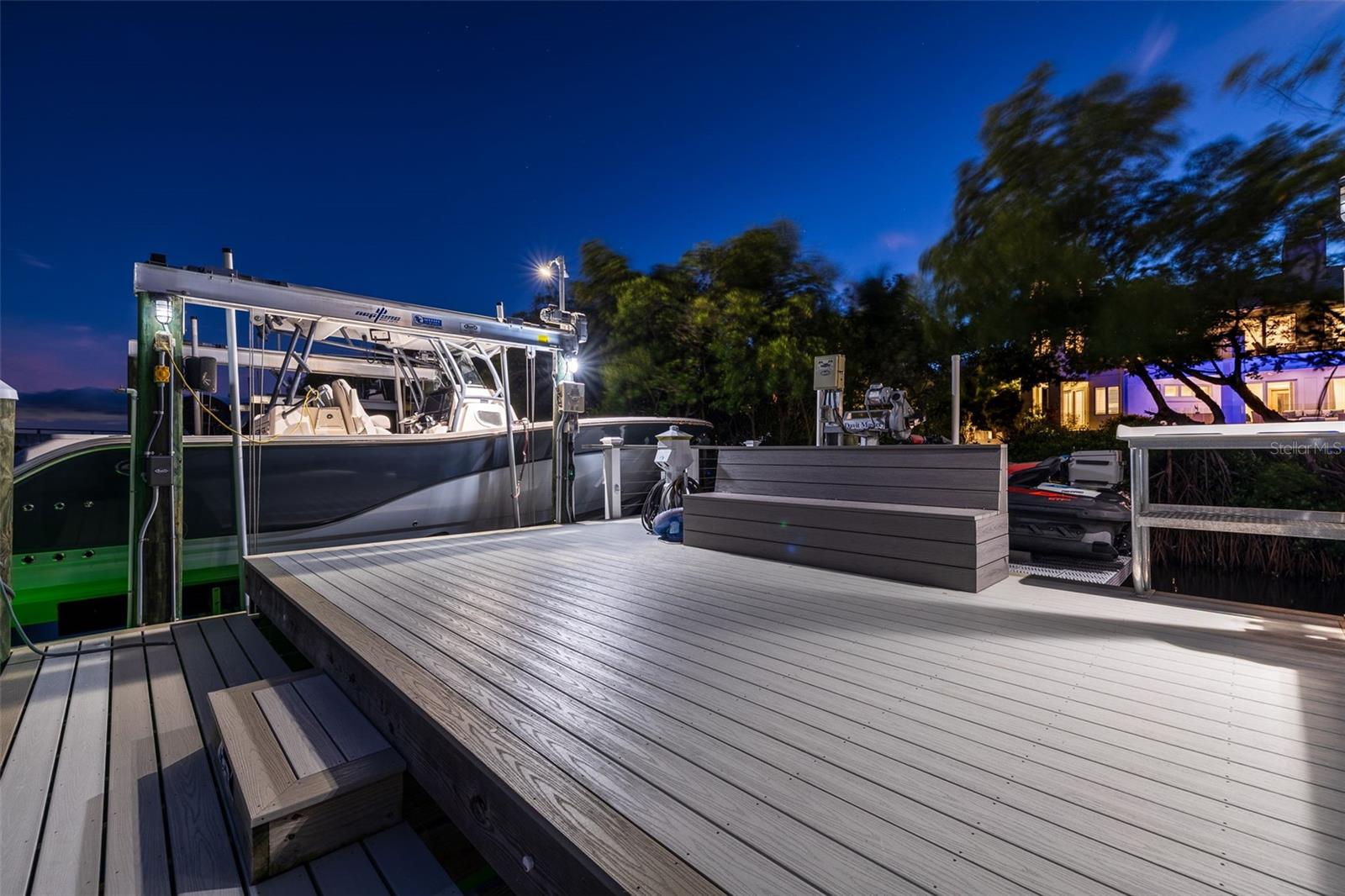 TB8434995 Property Photo