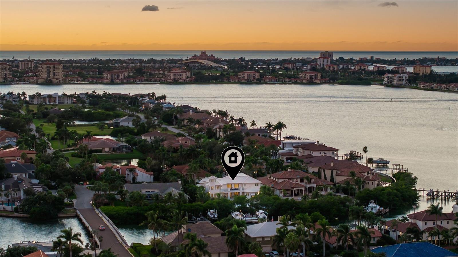 TB8434995 Property Photo