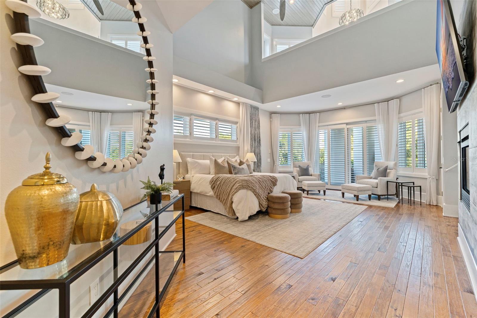 TB8434995 Property Photo