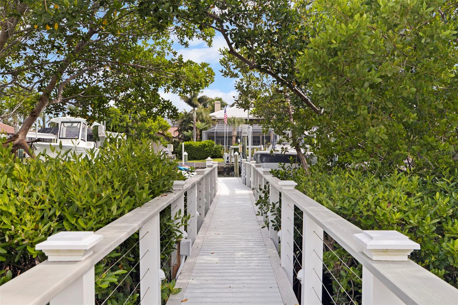 TB8434995 Property Photo