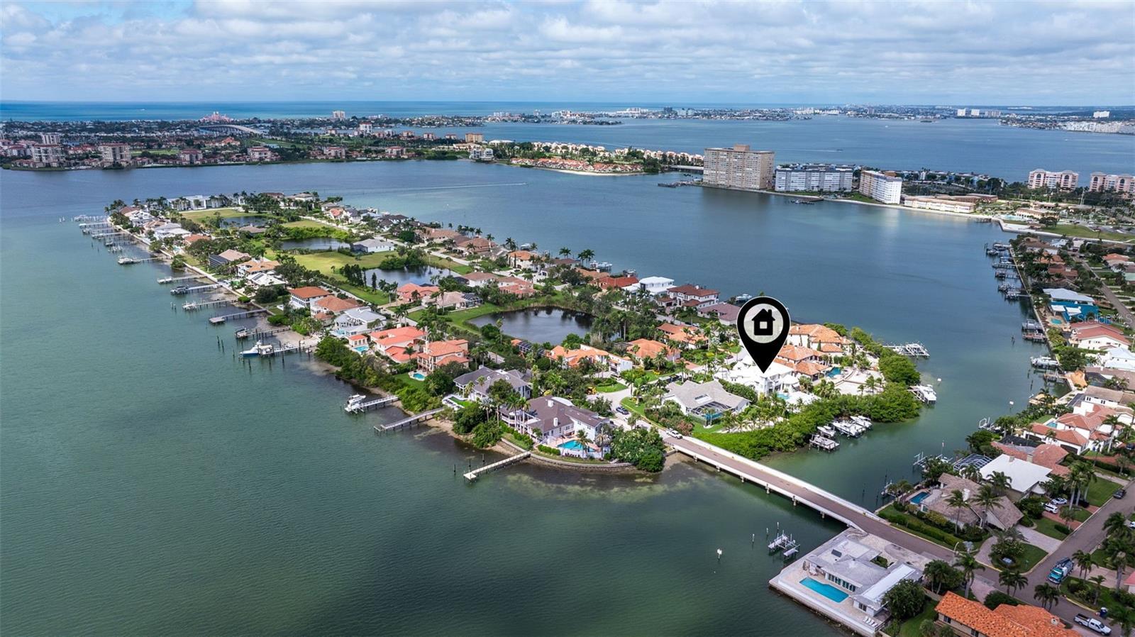 TB8434995 Property Photo