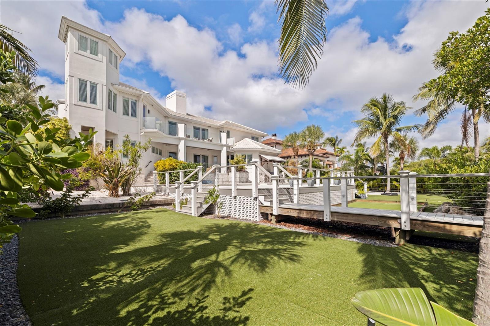 TB8434995 Property Photo