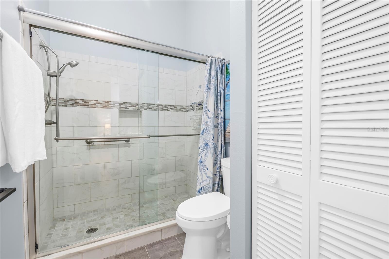 956 SAN CARLOS CT NE, ST PETERSBURG, FL, 33702