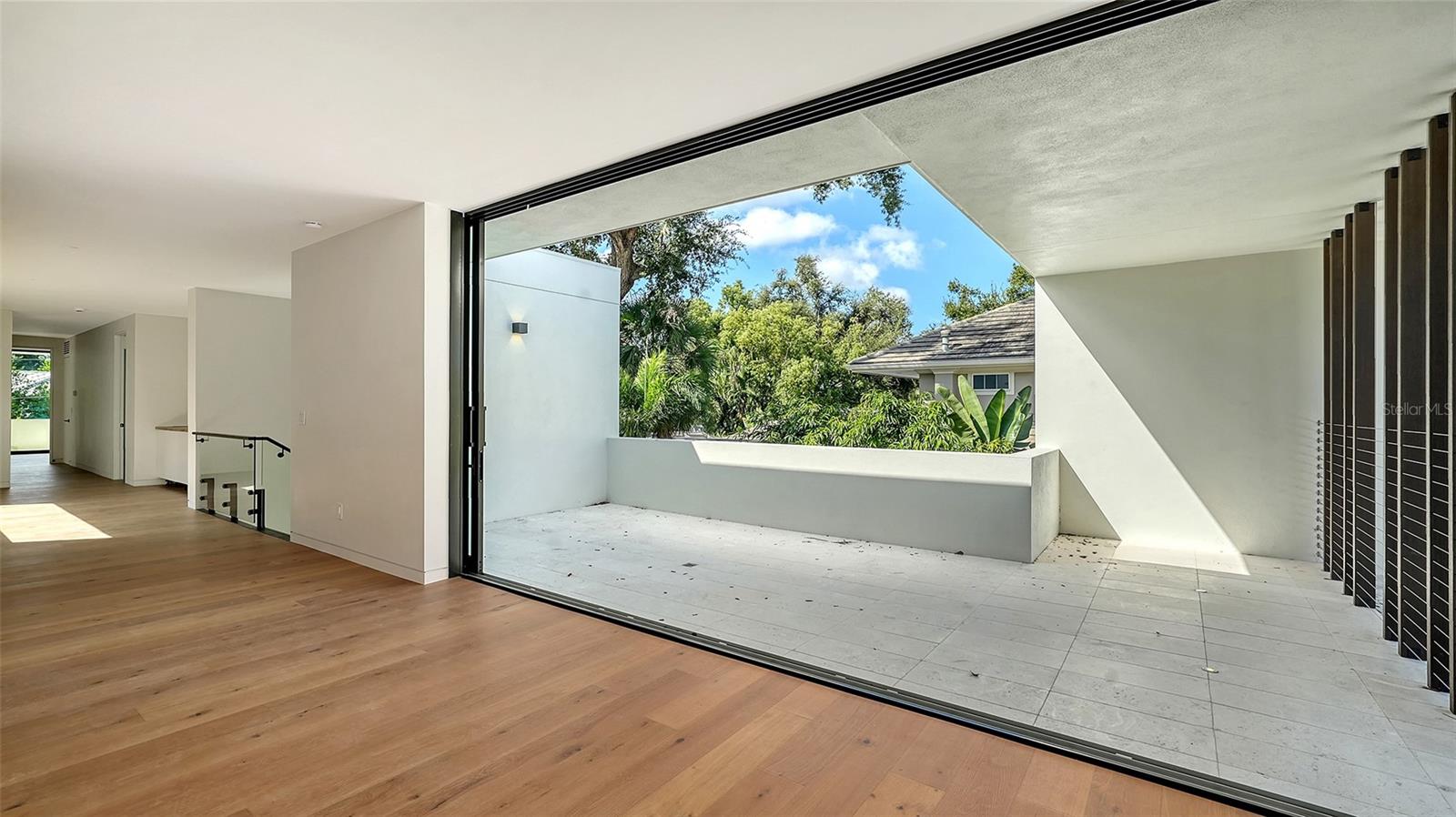 A4667508 Property Photo