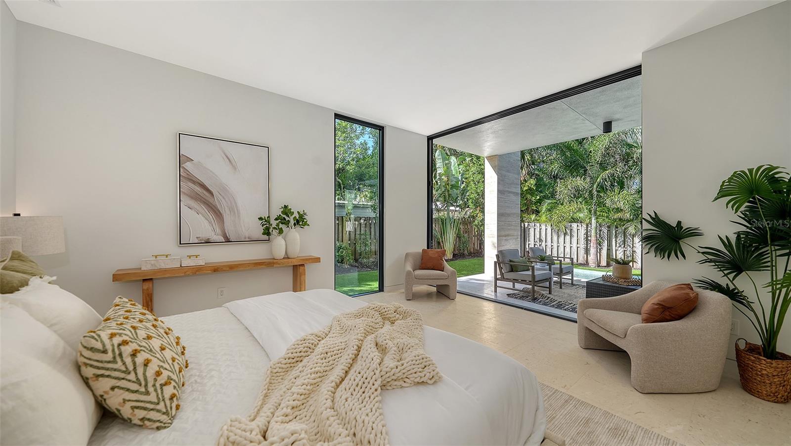 A4667508 Property Photo