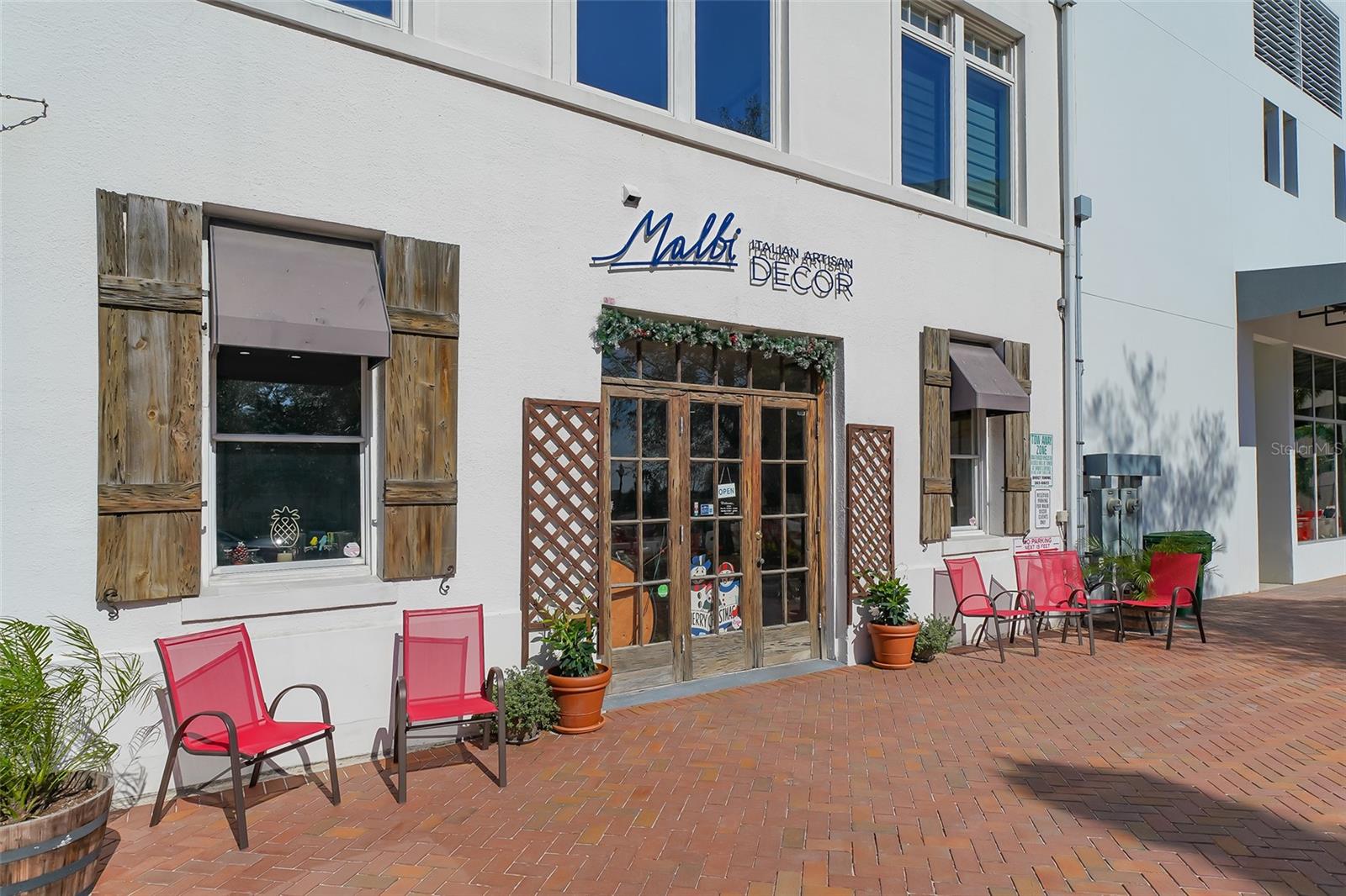 A4667508 Property Photo