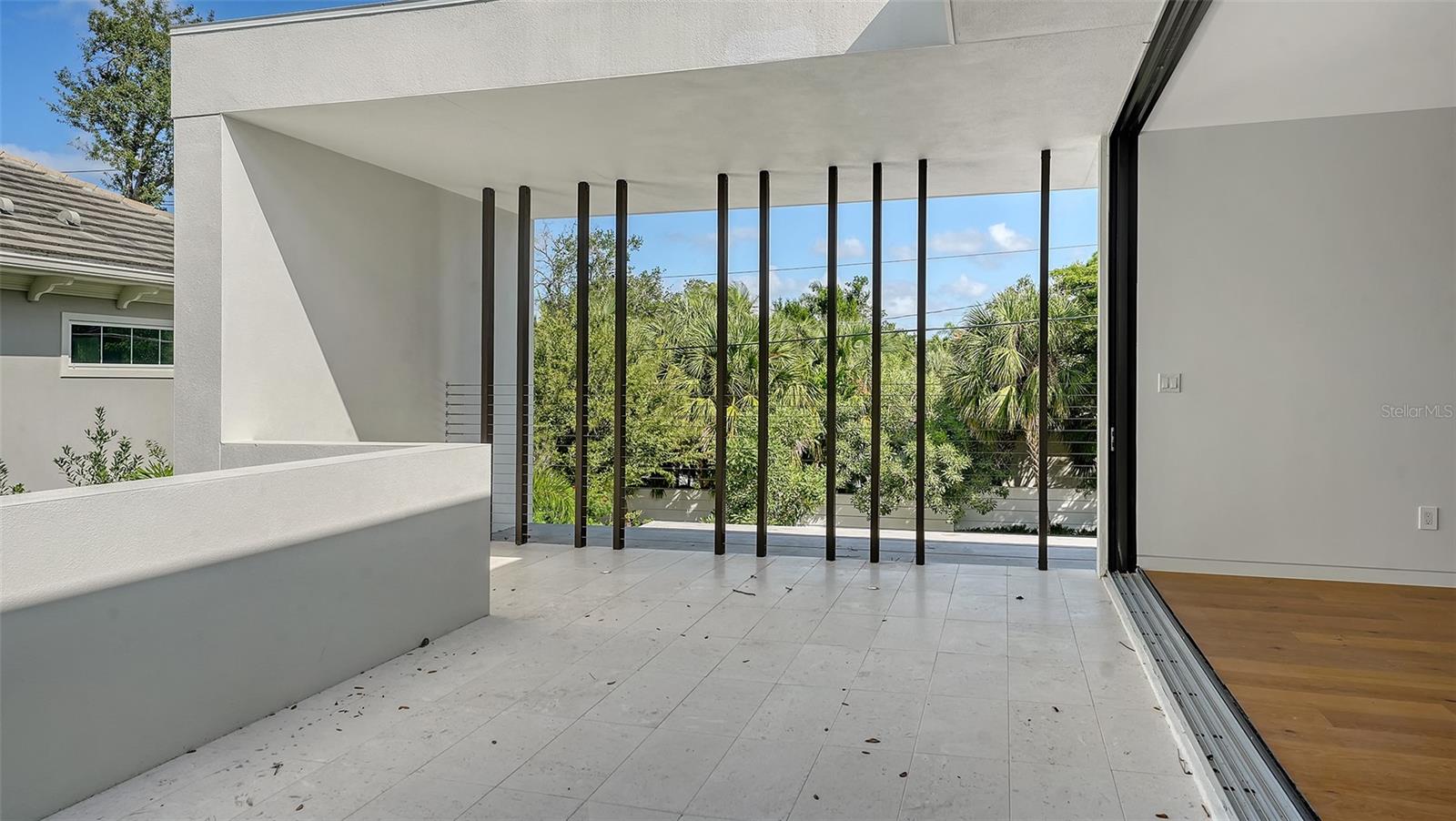 A4667508 Property Photo