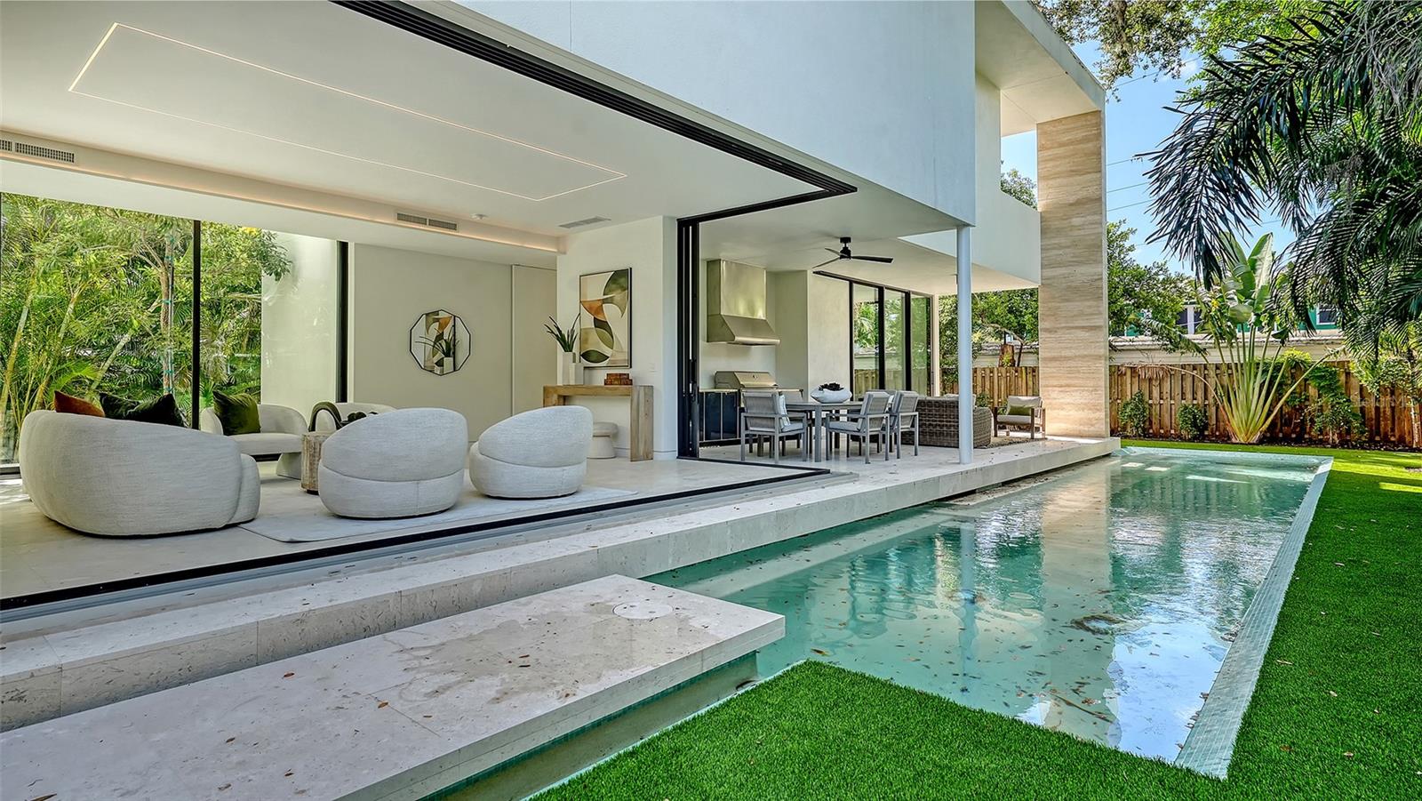 A4667508 Property Photo