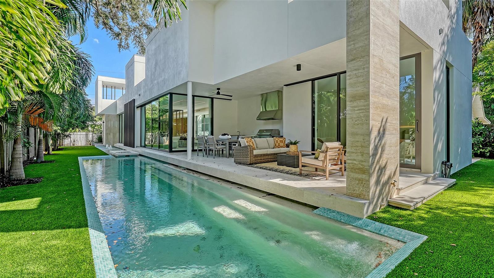 A4667508 Property Photo