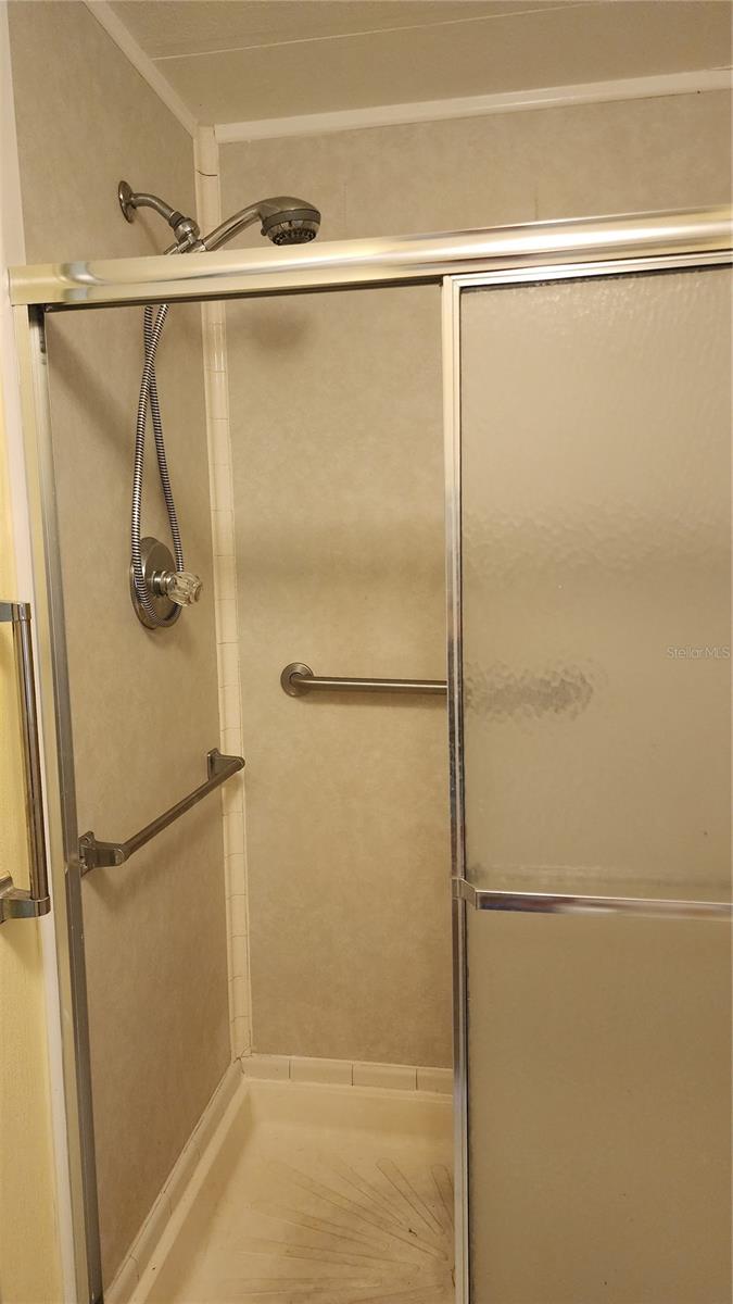 A4667528 Property Photo