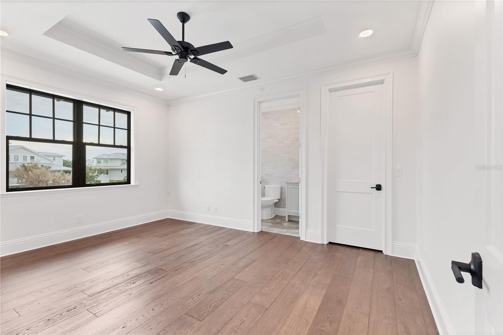 D6144126 Property Photo