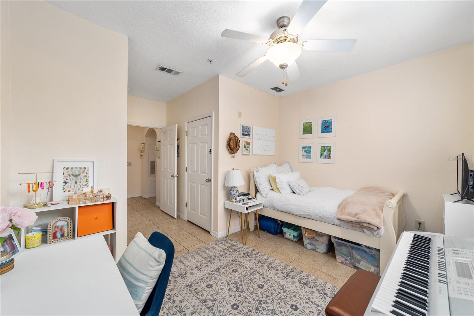 1257 SW 9TH RD #109, GAINESVILLE, FL, 32601