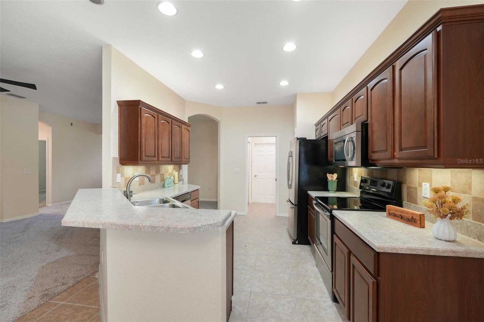 6339 TWIN BRIDGES DR, ZEPHYRHILLS, FL, 33541