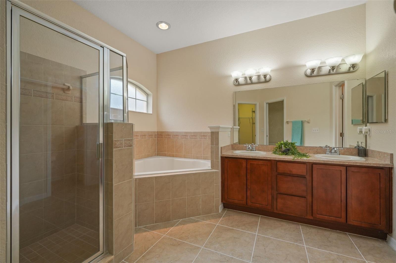 6339 TWIN BRIDGES DR, ZEPHYRHILLS, FL, 33541