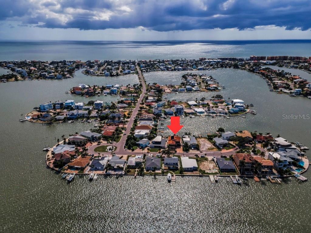 3/4 of a mile to the beach