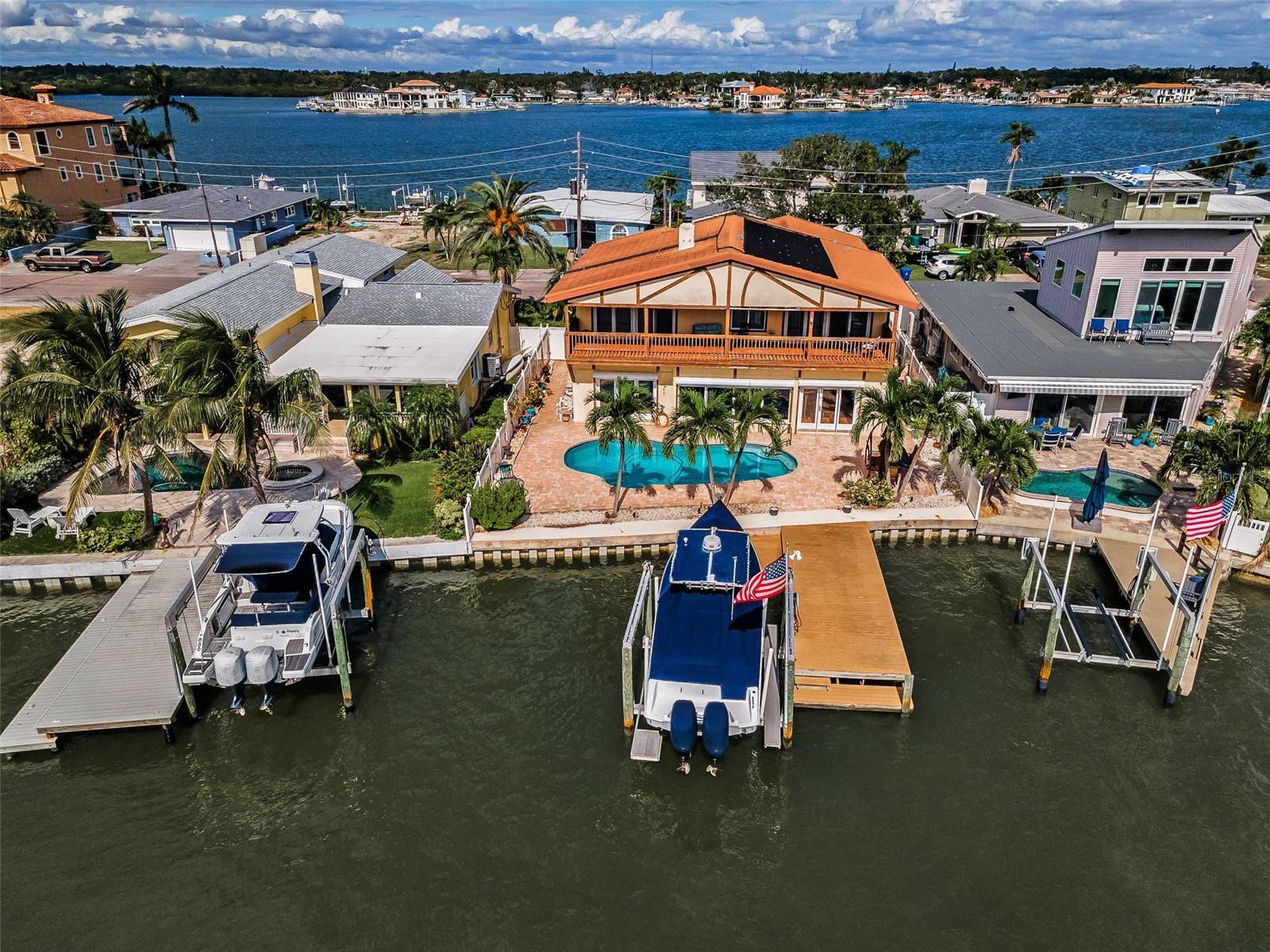 6th Street is surrounded by Boca Ciega Bay