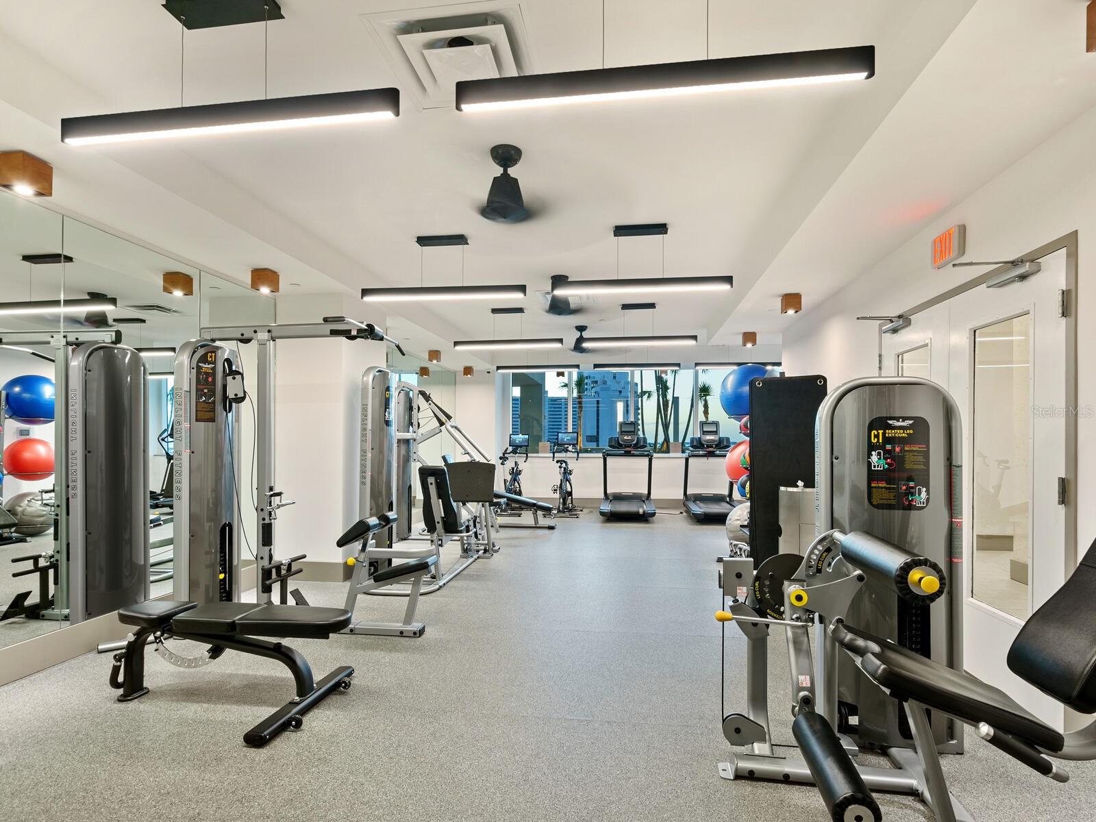 A4667550 Property Photo