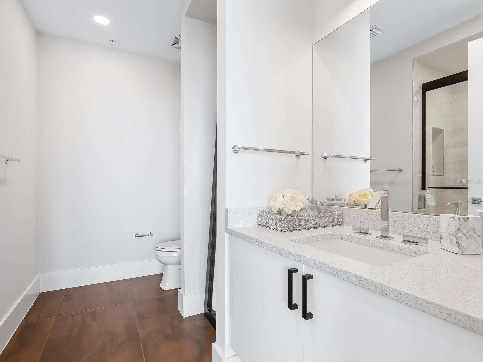 A4667550 Property Photo