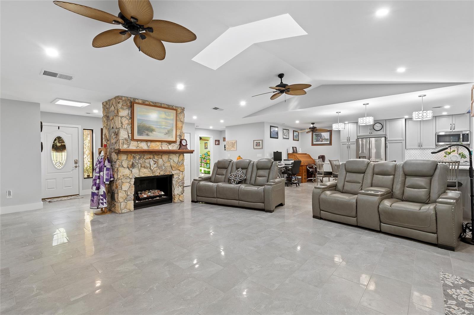 2710 22ND ST, EDGEWATER, FL, 32141