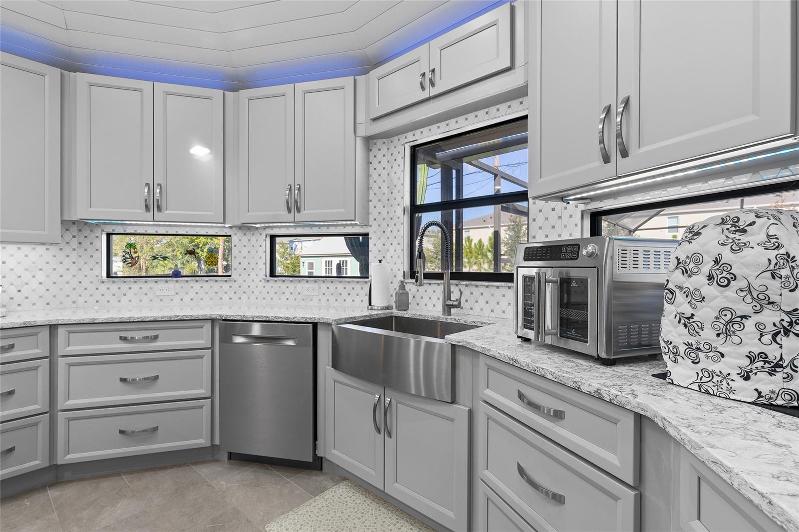 2710 22ND ST, EDGEWATER, FL, 32141