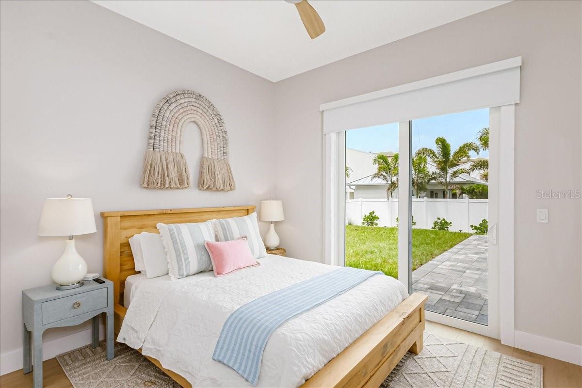 V4945260 Property Photo