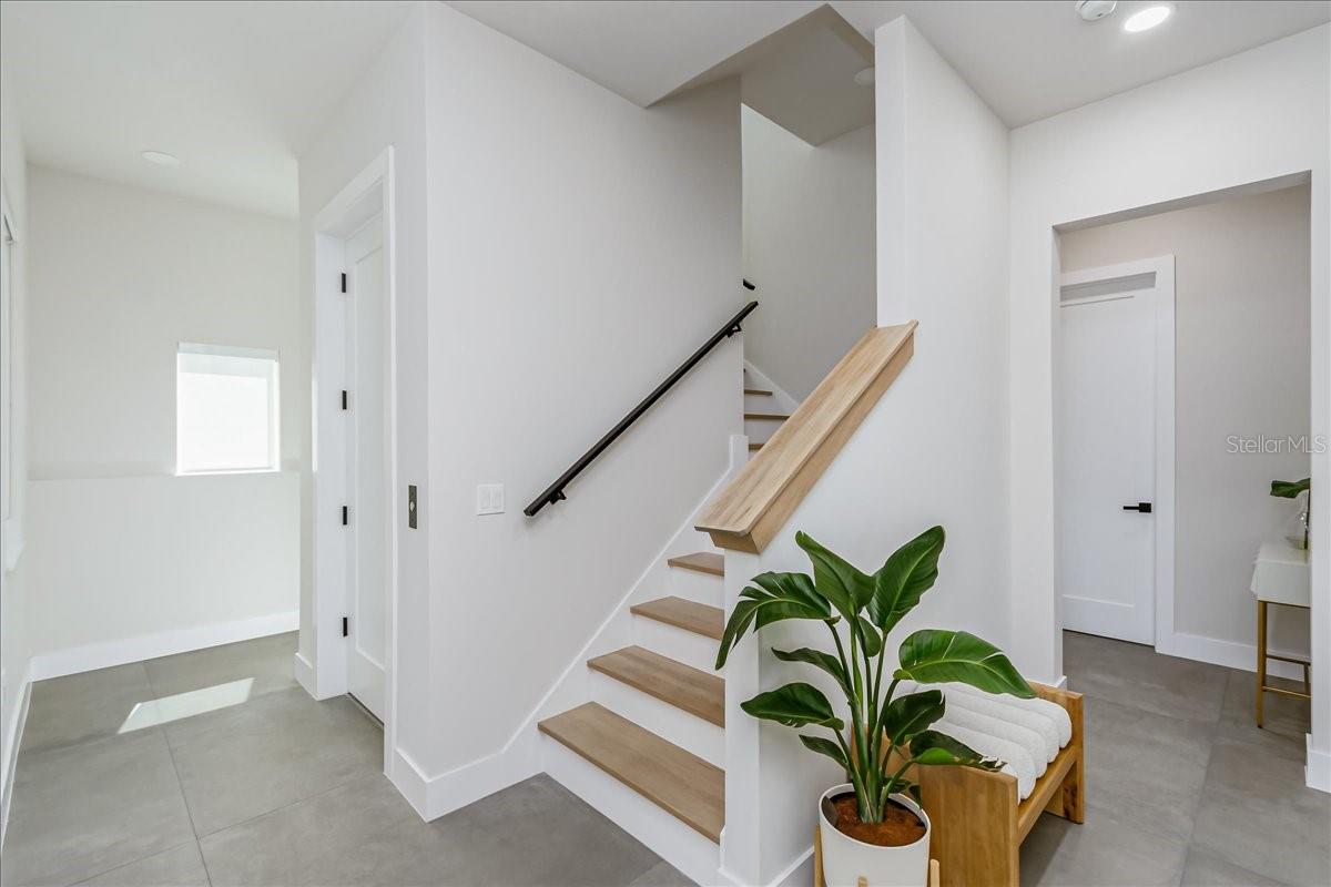 V4945260 Property Photo