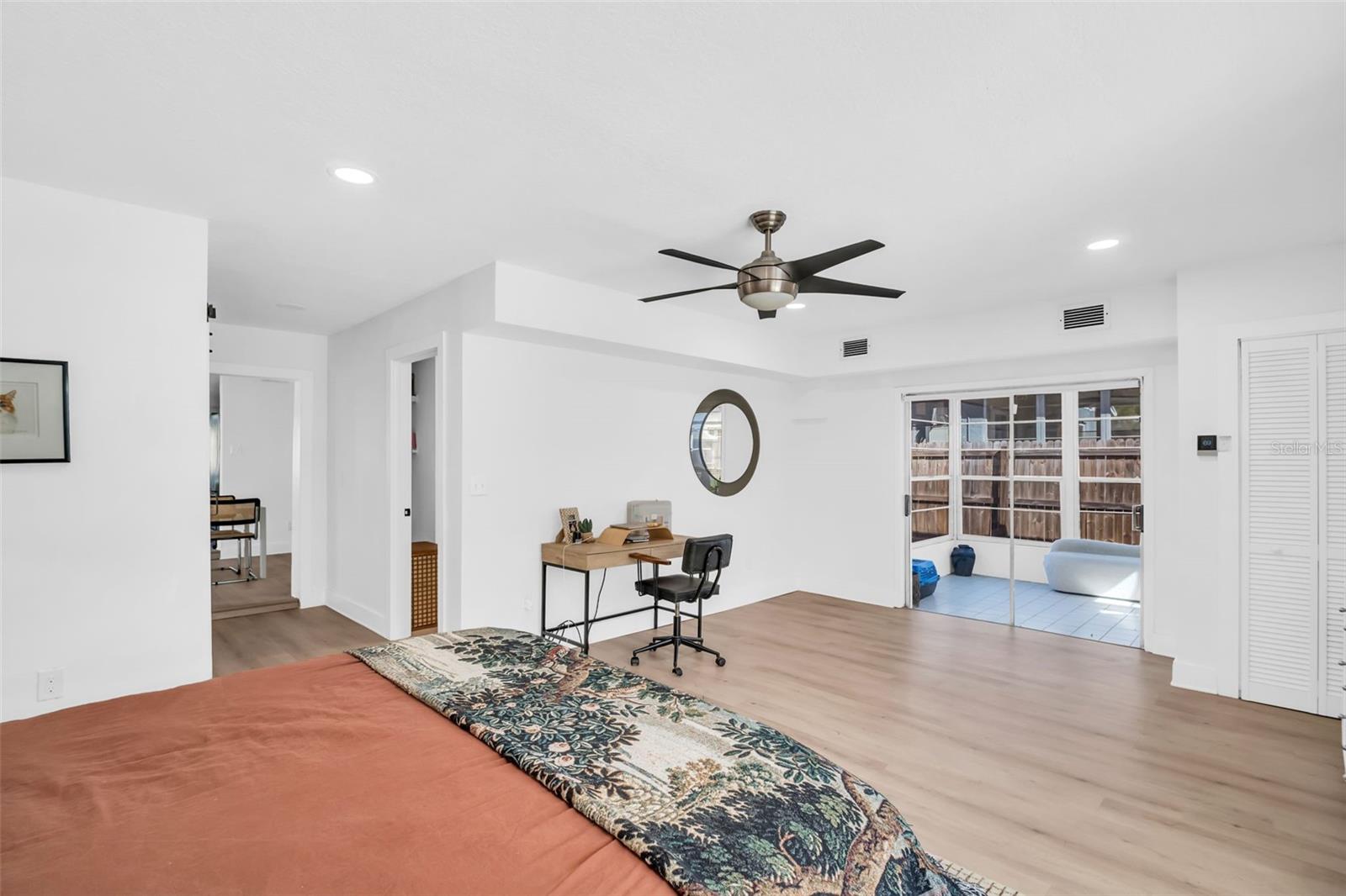 Sliding Doors off Primary