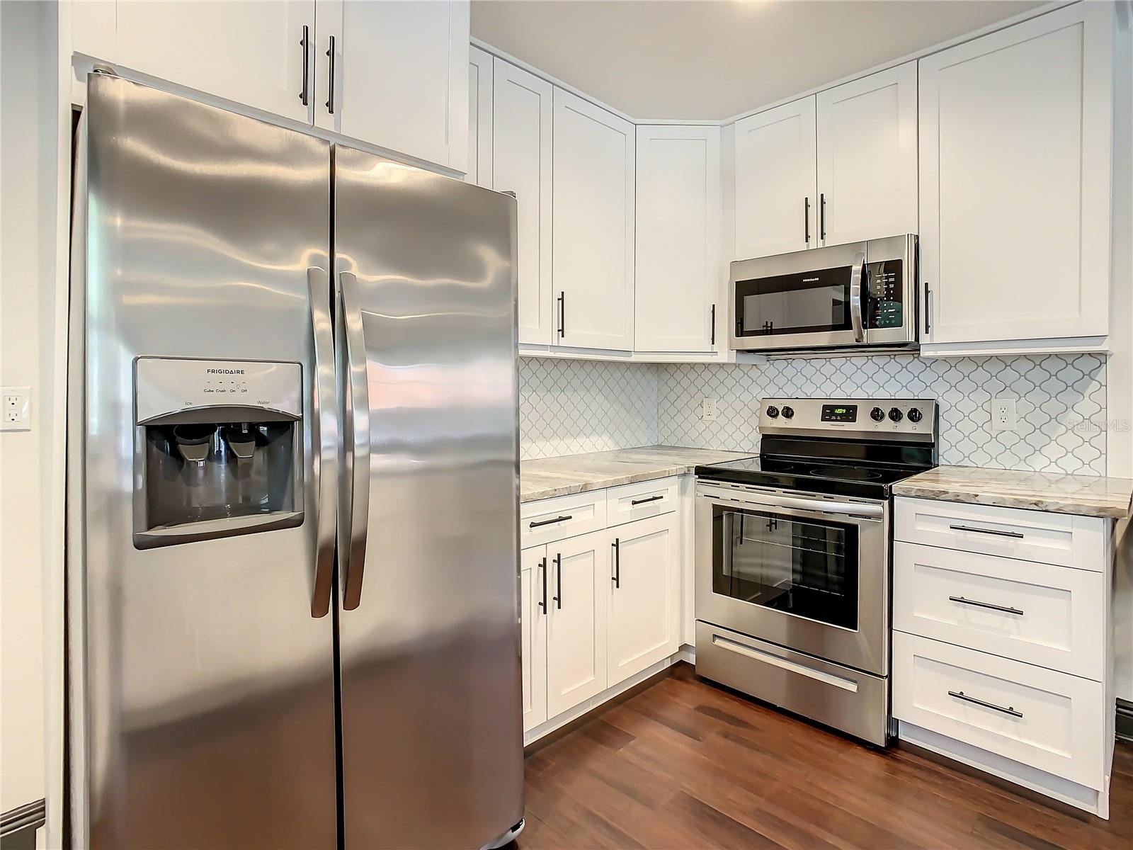 803 E FRIERSON AVE, TAMPA, FL, 33603