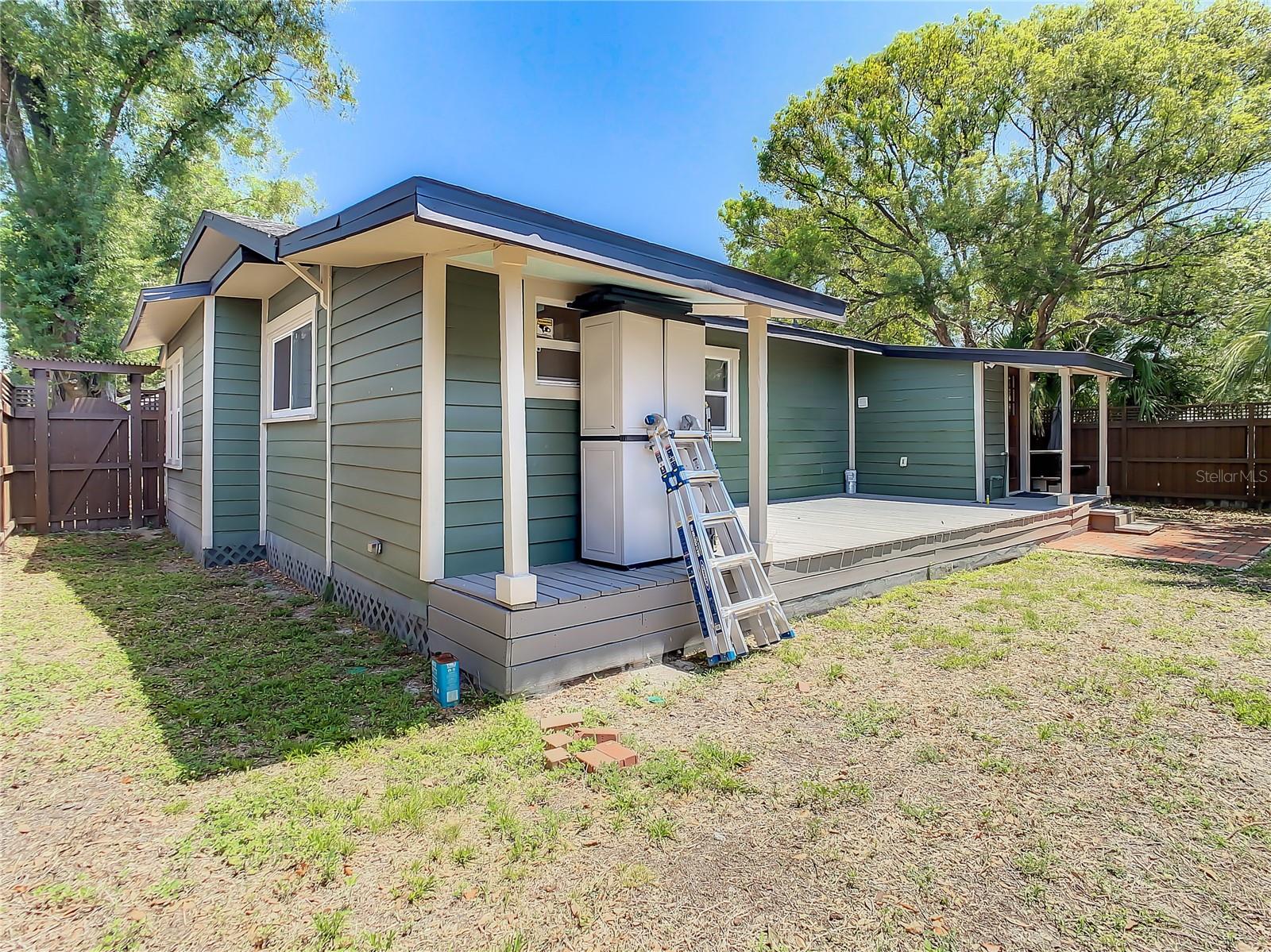 803 E FRIERSON AVE, TAMPA, FL, 33603