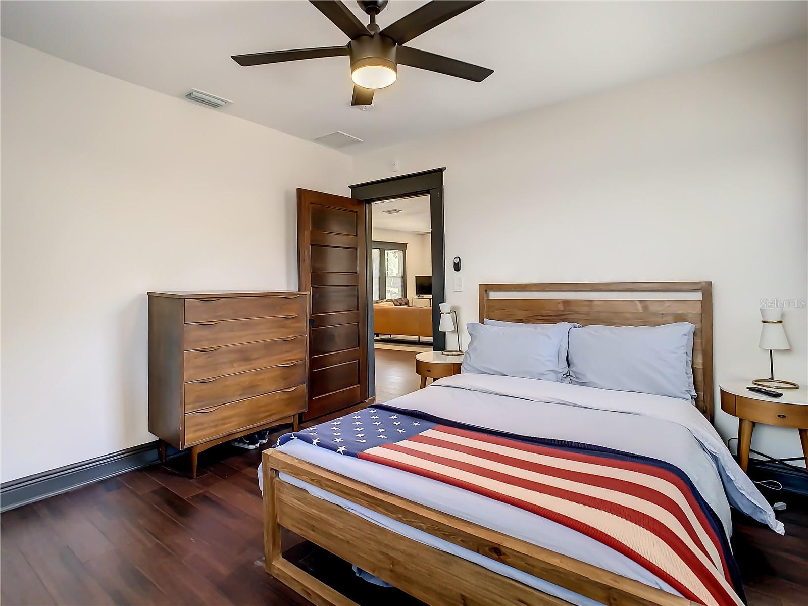 803 E FRIERSON AVE, TAMPA, FL, 33603