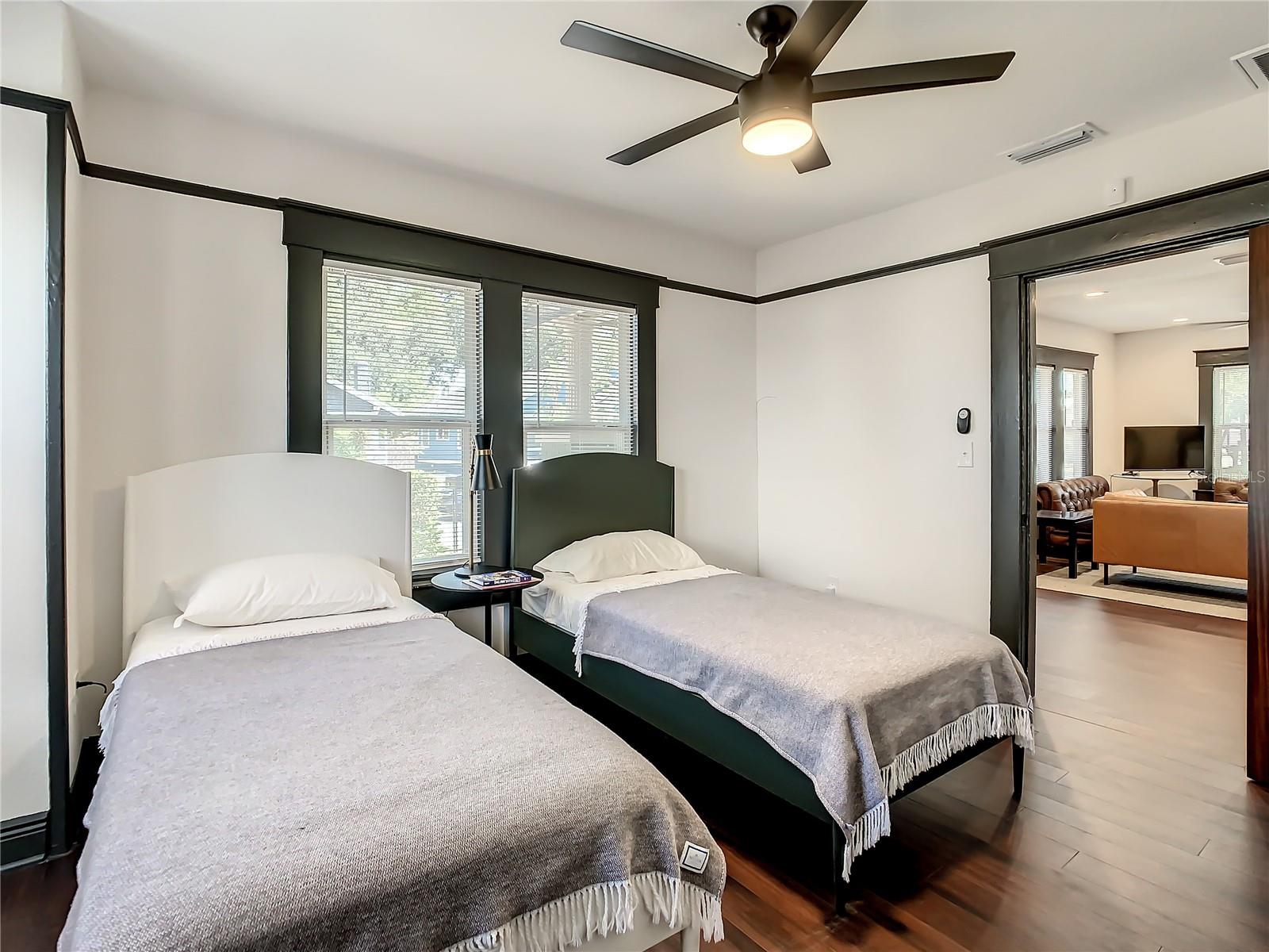 803 E FRIERSON AVE, TAMPA, FL, 33603