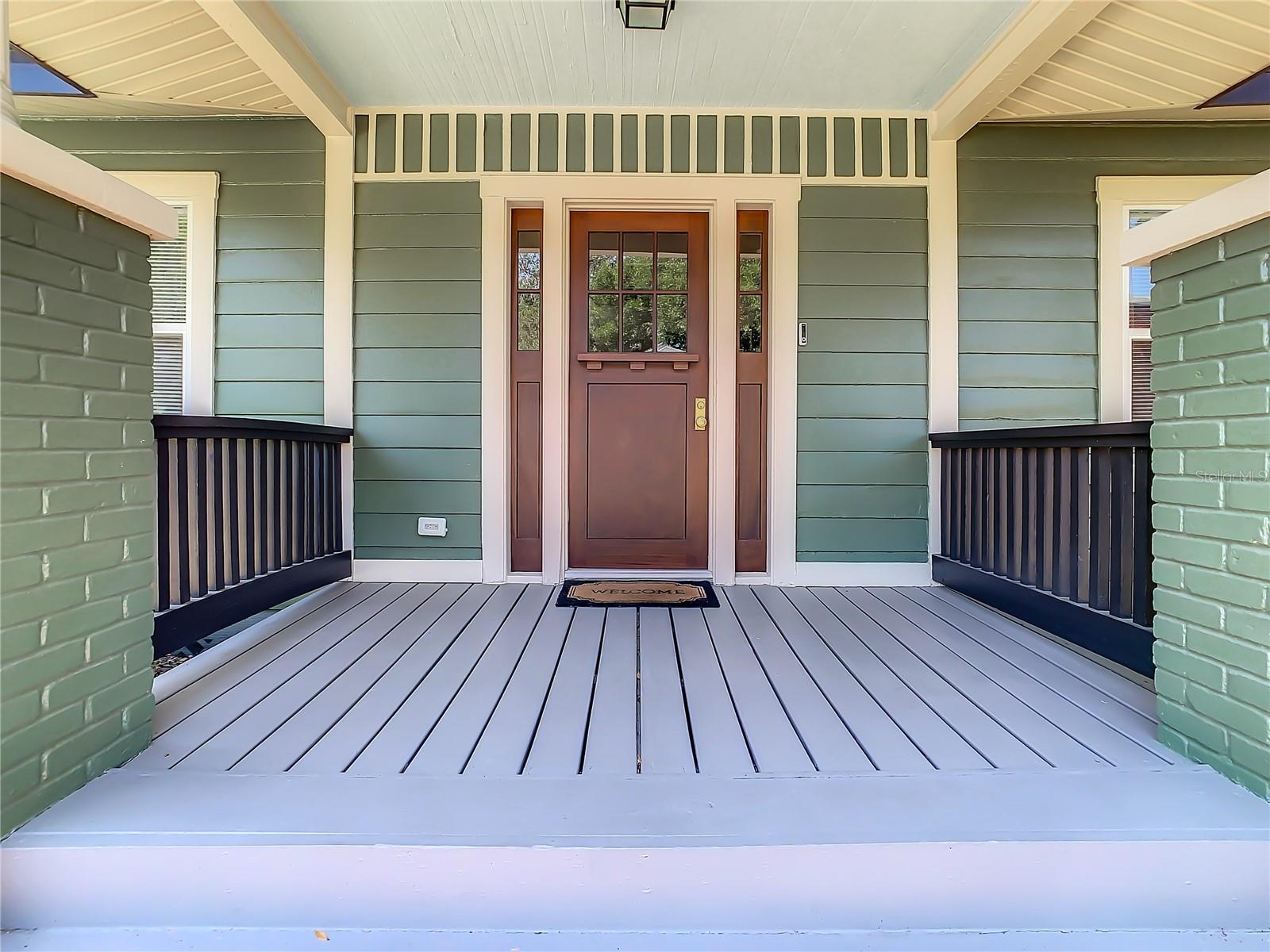 803 E FRIERSON AVE, TAMPA, FL, 33603