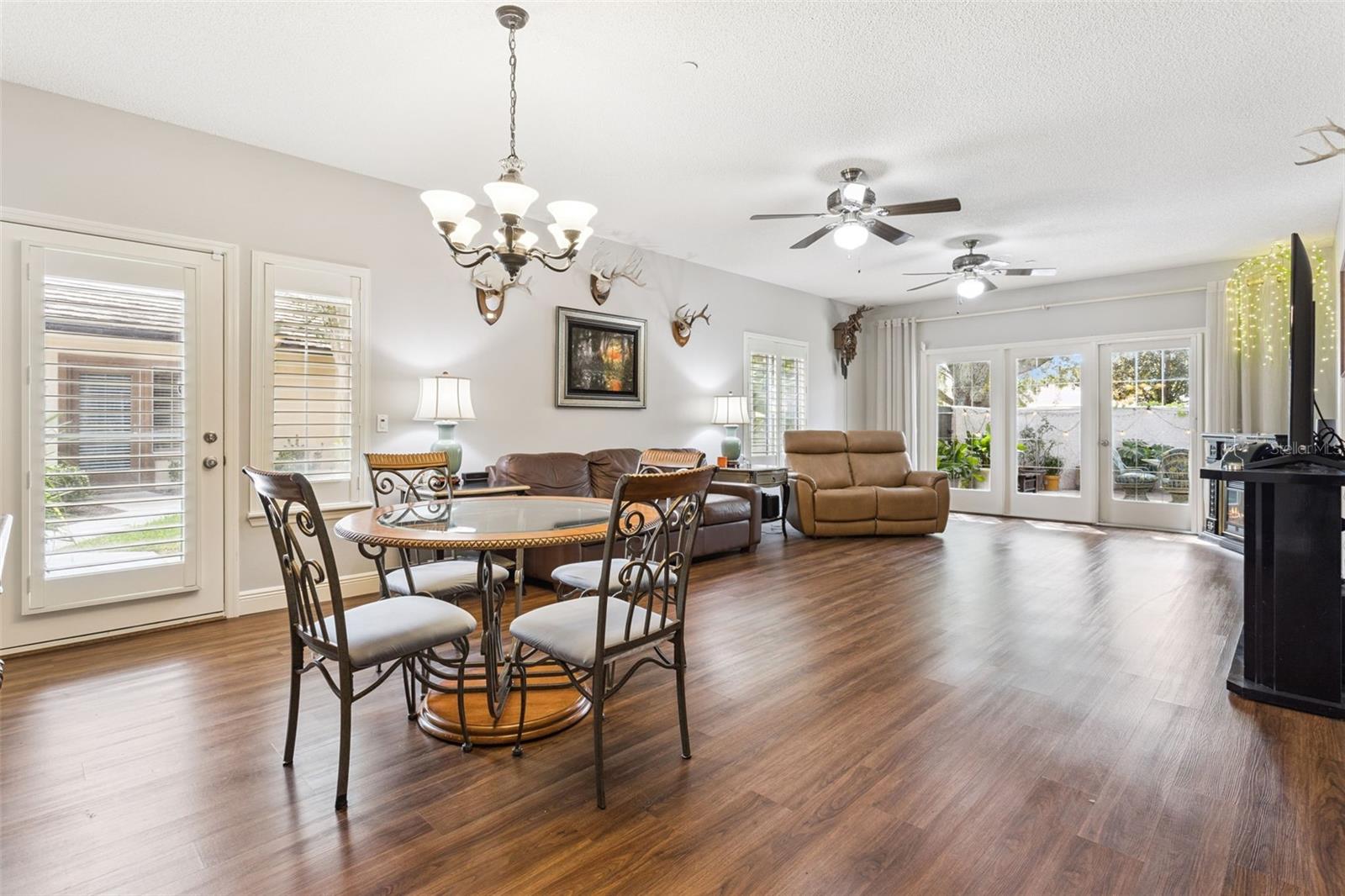 1130 AVENIDA DE LAS CASAS, LADY LAKE, FL, 32159