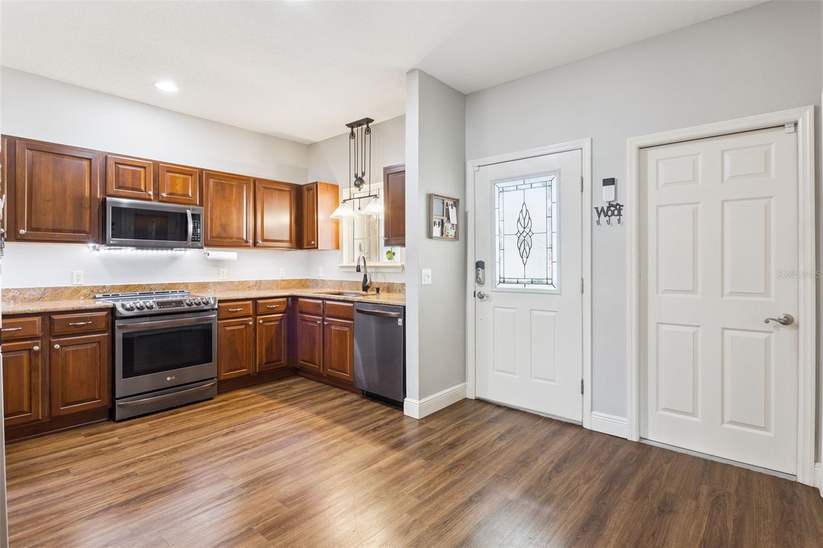 1130 AVENIDA DE LAS CASAS, LADY LAKE, FL, 32159